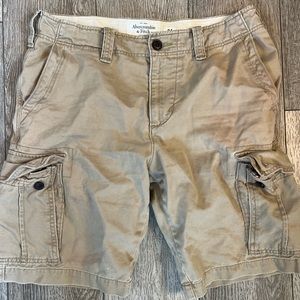 Abercrombie and Fitch Mens 31  Cargo Khaki‎ Shorts